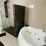 Downtown Pool Villa *