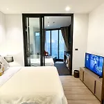 Edge - High Floor Sea View With Rooftop Pool อพาร์ทเม้น *