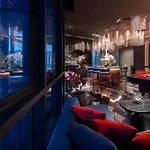 Edge - High Floor Sea View With Rooftop Pool อพาร์ทเม้น Pattaya