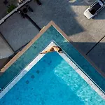 โรงแรม Samsara 5*