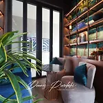 อพาร์ทเม้น Luxury Edge Seaview Pattaya