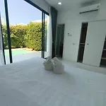 Tyb-05 芭提雅北歐風格五臥室別墅