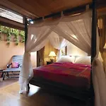 Exclusive Balinese Pool Villa In Pattaya