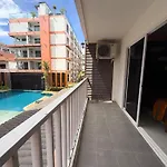 Pool-View Studio With Balcony - Nordic Vip 3, Pratumnak