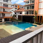 Pool-View Studio With Balcony - Nordic Vip 3, Pratumnak
