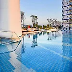 Supalai Select Pool อพาร์ทเม้น