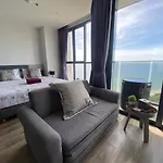 อพาร์ทเม้น Breath Taking View, Amazing Sea View Pattaya
