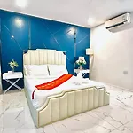 บ้านพัก Modern Pool 5 Minutes To Walking Street & *