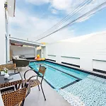 Lagoon Breeze 4br Pool Near Walking Street วิลล่า
