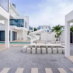 วิลล่า My Galaxy Pool 16br Near Jomtien *