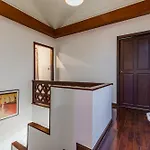 Thai 3b Pool Near Hollywood *