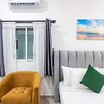 Lagoon Breeze 4br Pool Near Walking Street วิลล่า *