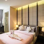 วิลล่า Modern 4br Pool In Good Location *