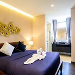 Modern 4br Pool In Good Location วิลล่า Pattaya