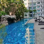 คลับรอยัล2bed * Pattaya