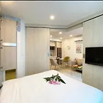 1 Bedroom French Style Condo With Lagoon Pool