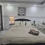 Pool View Pet Friendly Siam Oriantal Tropical Thailand *