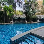 คลับรอยัล2bed อพาร์ทเม้น Pattaya