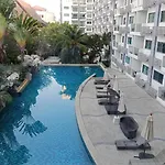 คลับรอยัล2bed * Pattaya