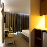 โรงแรม ซี มี สปริง ทู โฮเทล