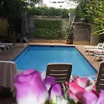 Dacha Beach Aparthotel