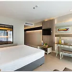 โรงแรม ซี มี สปริง ทู โฮเทล