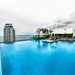 Wongamat Tower Condominium อพาร์ทเม้น