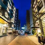 ซี มี สปริง ทู โฮเทล โรงแรม 3*