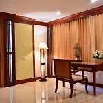 Pattaya Centre Hotel
