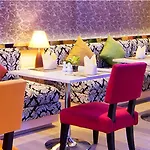 Hotel The 