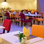 Hotel The 