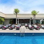 ซี มี สปริง ทู โฮเทล Pattaya