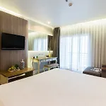โรงแรม ซี มี สปริง ทู โฮเทล