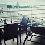อพาร์ทเม้น View Talay6 Pattaya