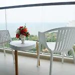 The Peak Towers - Luxury High Floor Ocean View - 2 Pools & Gym * Pattaya