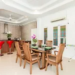 Tewaree - House Walking Street 4 Bedrooms *