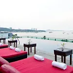 โรงแรม ซี มี สปริง ทู โฮเทล Pattaya