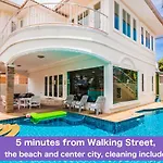 Villa Tewaree - House Walking Street 4 Bedrooms Pattaya
