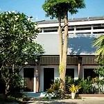 The Hermitage Hotel 2*