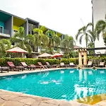 Asleep By Lantana * Pattaya
