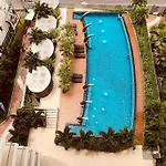 The Peak Towers - Luxury High Floor Ocean View - 2 Pools & Gym อพาร์ทเม้น *