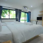 Nine Blue Hotel 3*