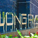 Wongamat Tower Condominium * Pattaya