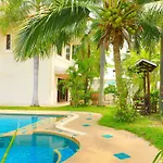 Sweet Villas Pattaya Villa *