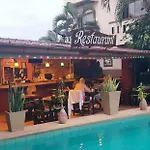 Bonkai Resort