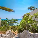 Majestic Pool Villas X Gsg วิลล่า Pattaya