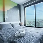 The Base Deluxe อพาร์ทเม้น *
