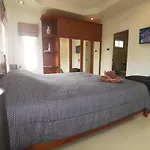 Tewaree - House Walking Street 4 Bedrooms Villa *