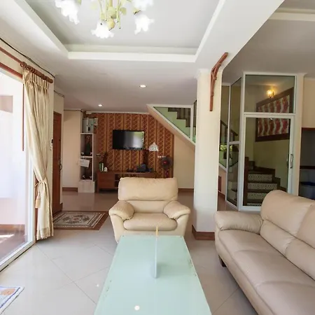 Holiday home 3 Bedroom Town With Private Pool