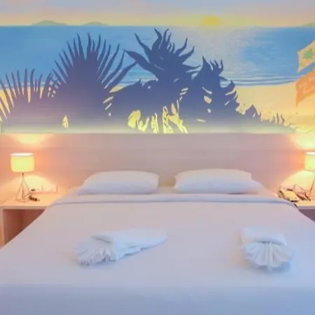 Flipper House - Sha Extra Hotel